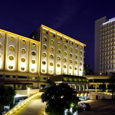 Grace Hotel Bangkok Kültér fotó
