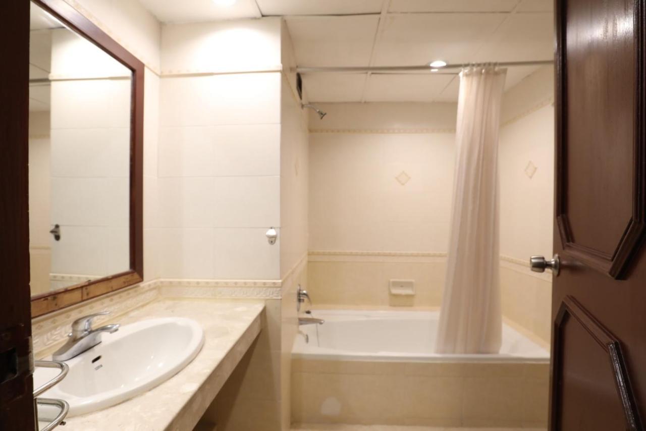 Grace Hotel Bangkok Kültér fotó