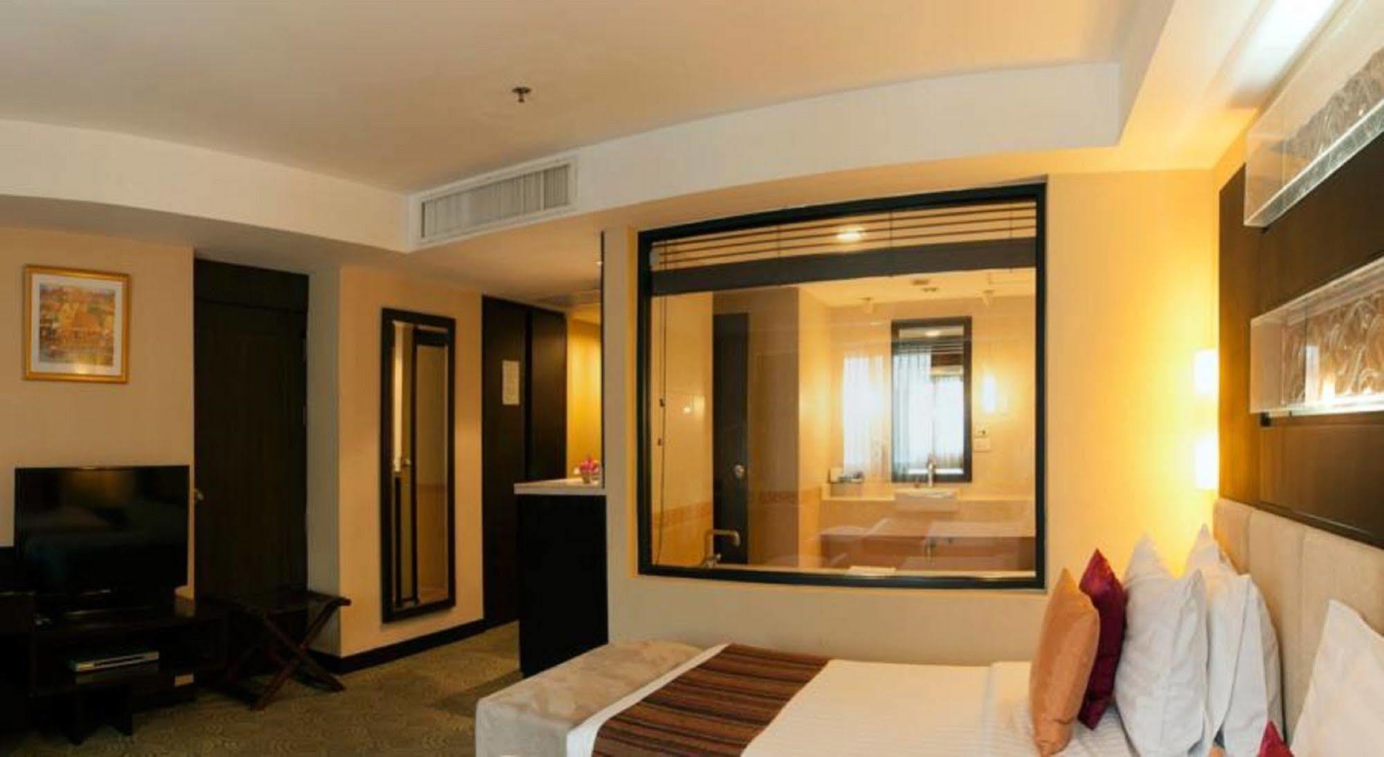 Grace Hotel Bangkok Kültér fotó