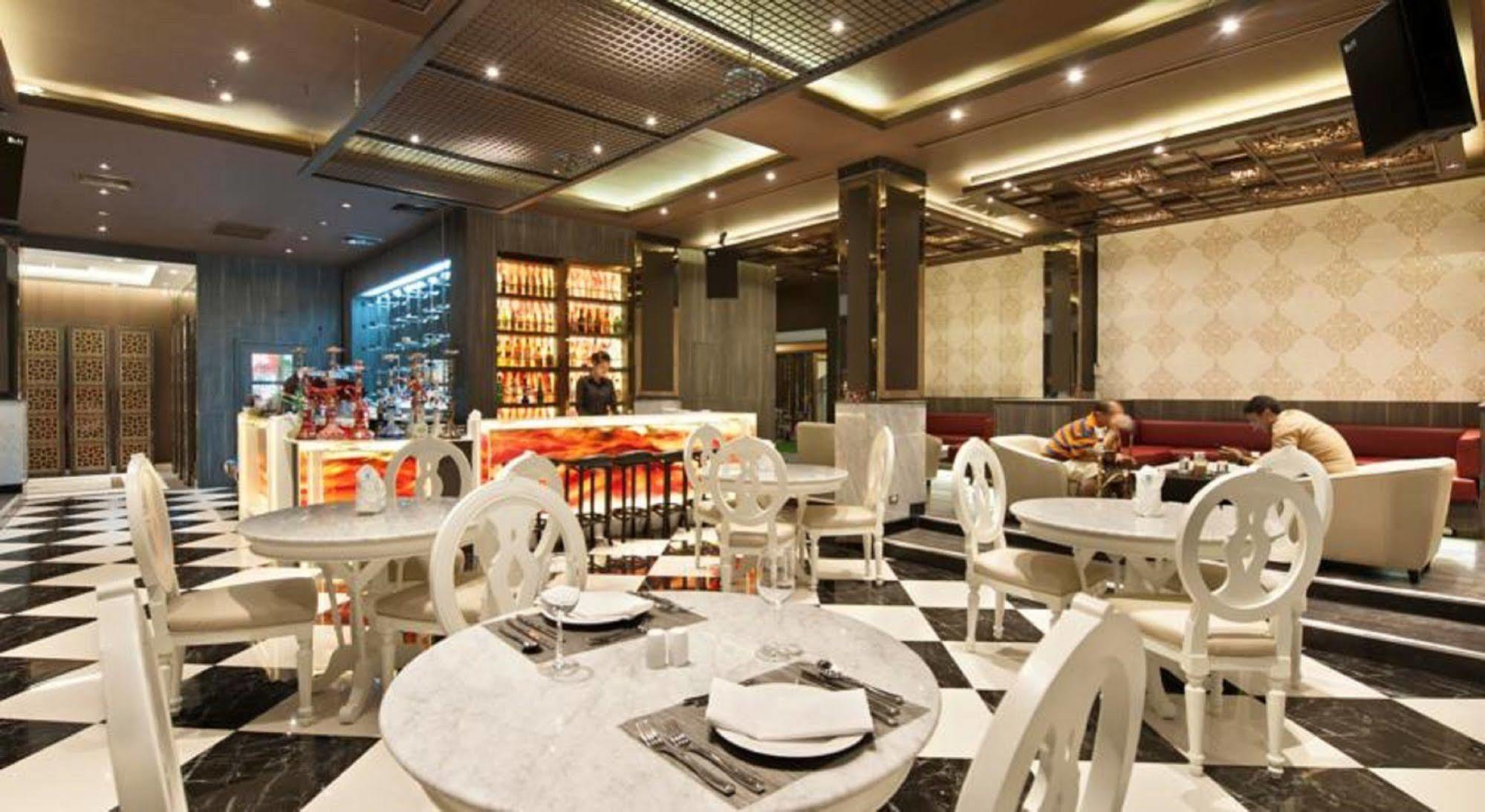 Grace Hotel Bangkok Kültér fotó
